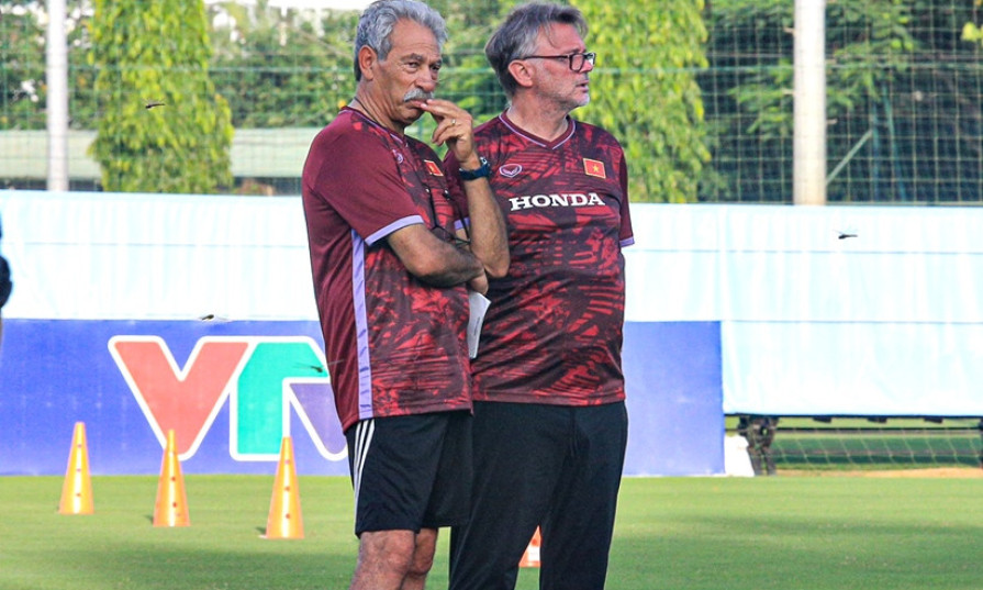 Tuyển Việt Nam: HLV Troussier và thách thức ‘cực đại’ cho World Cup