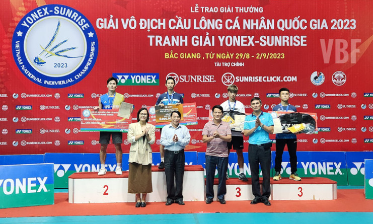 Nguyễn Tiến Minh vô địch quốc gia ở tuổi 40