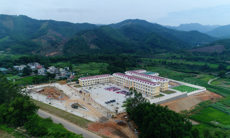 Khát vọng vươn lên từ những công trình điểm nhấn