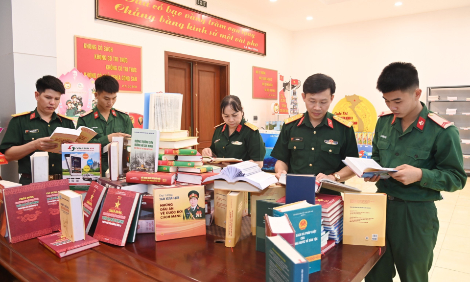 Bảo vệ Tổ quốc trên không gian mạng: Thực hiện phương châm “Từ sớm, từ xa”