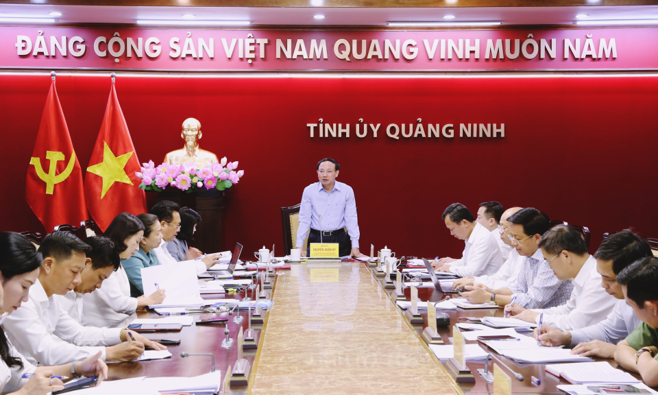 Giao ban Thường trực Tỉnh ủy