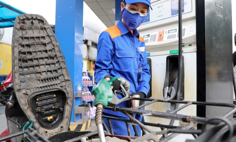 Bảo đảm đủ xăng dầu trong mọi tình huống