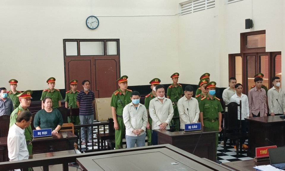 Lãnh án chung thân vì giết người trong quán