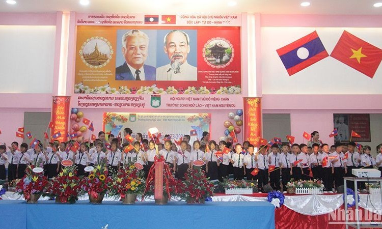 Lao-Viet bilingual school begins new school year