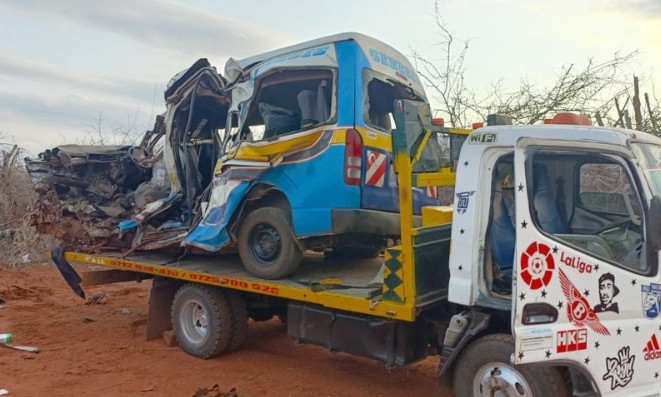 Tai nạn trên đường cao tốc của Kenya, 12 người thiệt mạng
