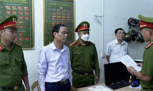 Chủ tịch UBND xã và cán bộ địa chính 'hợp công' chi sai hàng trăm triệu đồng