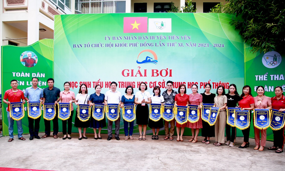 Tiên Yên: Khai mạc giải bơi Hội khỏe Phù Đổng huyện Tiên Yên năm 2023 - 2024
