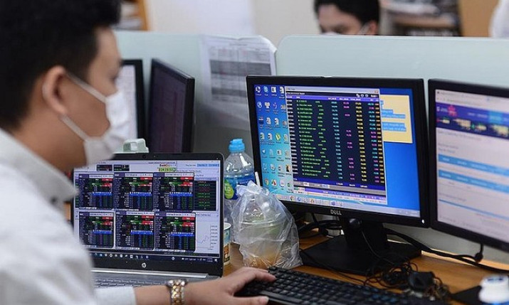 Yêu cầu các công ty chứng khoán dừng việc đặt lệnh tự động