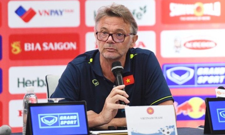 HLV Troussier lần đầu nói về Văn Quyết, đồng thời kêu gọi người hâm mộ tin tưởng đội tuyển