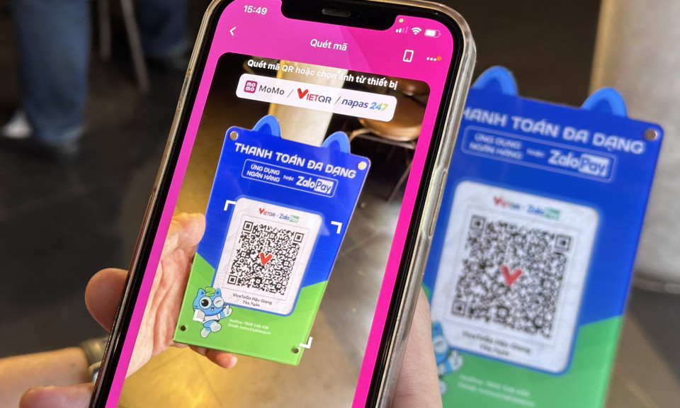 Thanh toán qua mã QR: Cẩn trọng kẻo mất tiền oan, dính mã độc