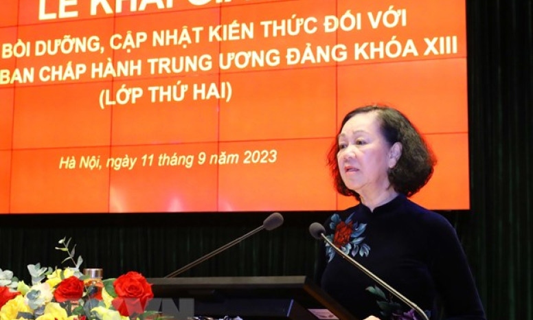 Khai giảng Lớp bồi dưỡng đối với Ủy viên Trung ương Đảng khóa XIII