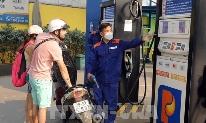 Petrol prices kept unchanged, oil prices up in latest adjustment