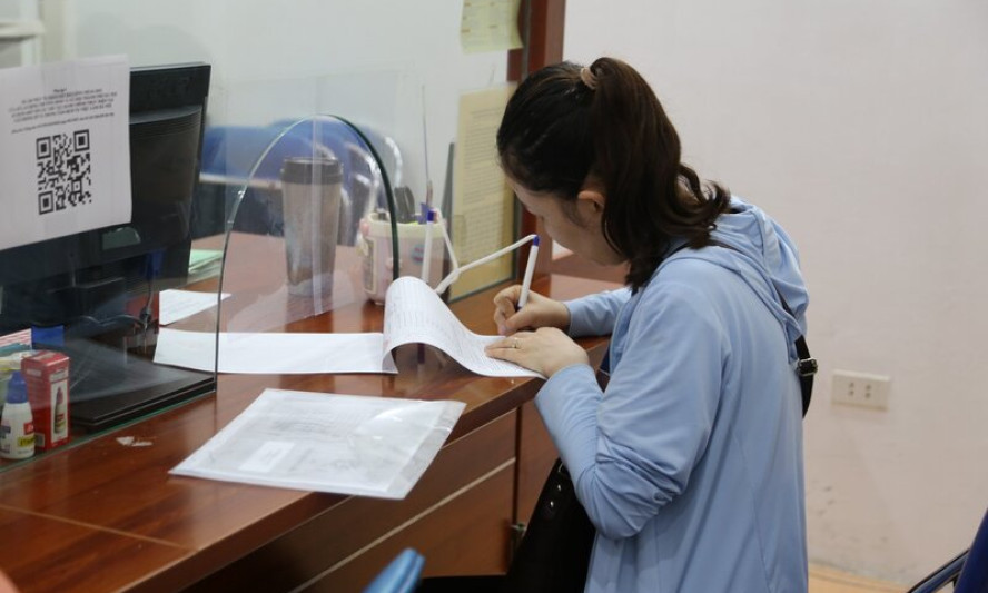 Nghỉ việc khi đang thử việc, người lao động không được công ty chốt sổ BHXH