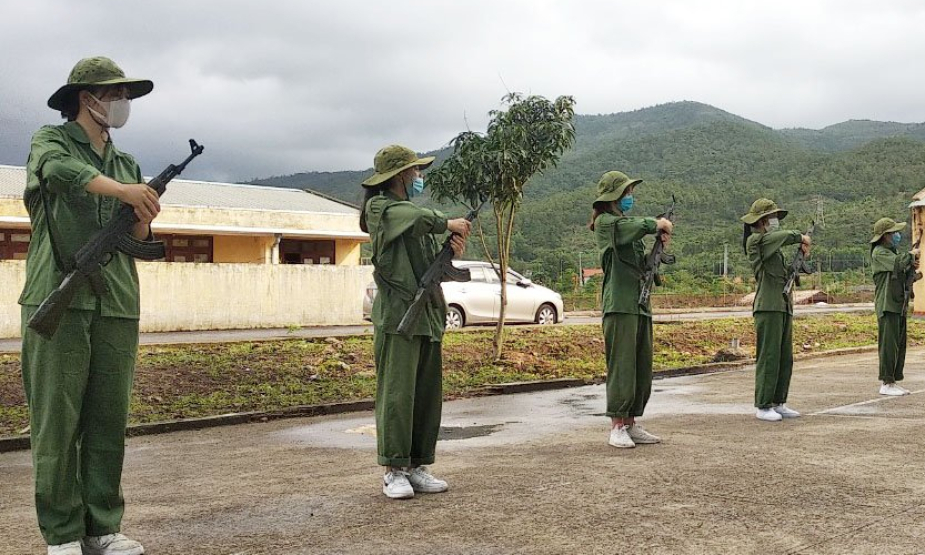 Không thể đồng nhất môn học Giáo dục Quốc phòng - An ninh cho sinh viên với chương trình Huấn luyện chiến sỹ mới 