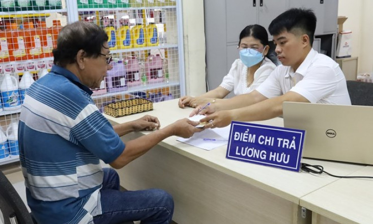 Đóng bảo hiểm xã hội bắt buộc hơn 18 năm, lao động có được nghỉ hưu sớm?