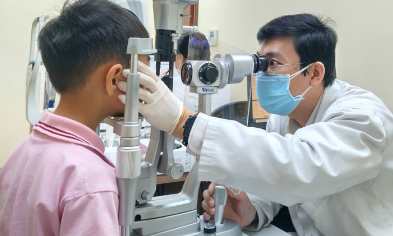 Bệnh đau mắt đỏ lây lan cả nước