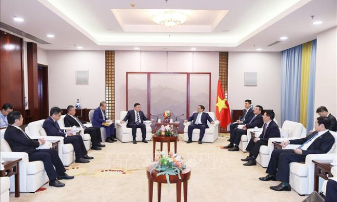 Thủ tướng Phạm Minh Chính tiếp lãnh đạo một số tập đoàn kinh tế hàng đầu Trung Quốc