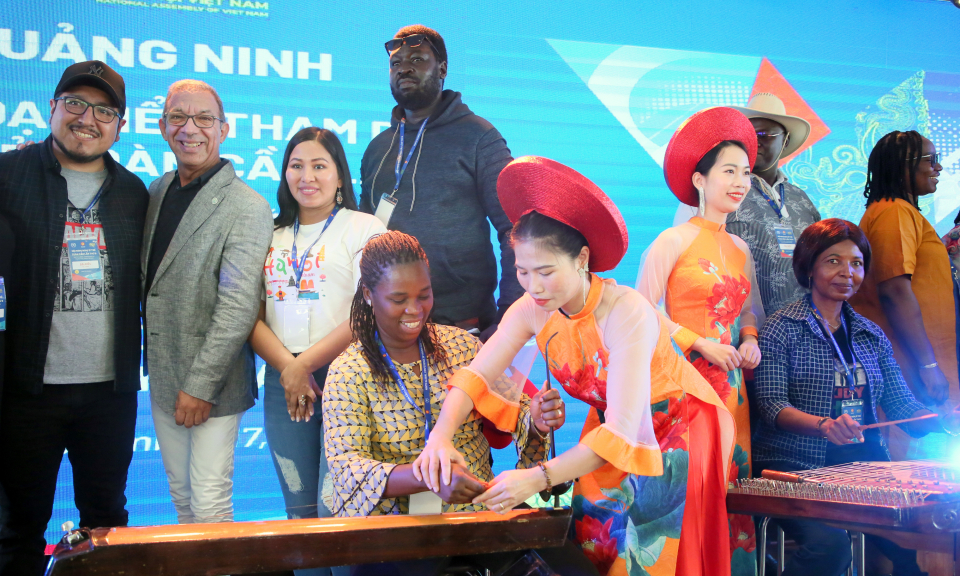 Lan tỏa hình ảnh Quảng Ninh ra thế giới