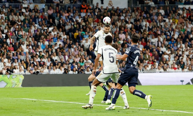 Chỉ còn Real toàn thắng tại La Liga