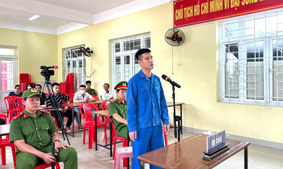 Lĩnh án vì đập phá quán nhậu để thu tiền “bảo kê”