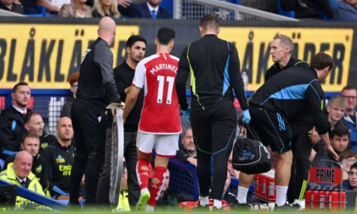 Cú sốc ập đến Arsenal trong trận thắng Everton