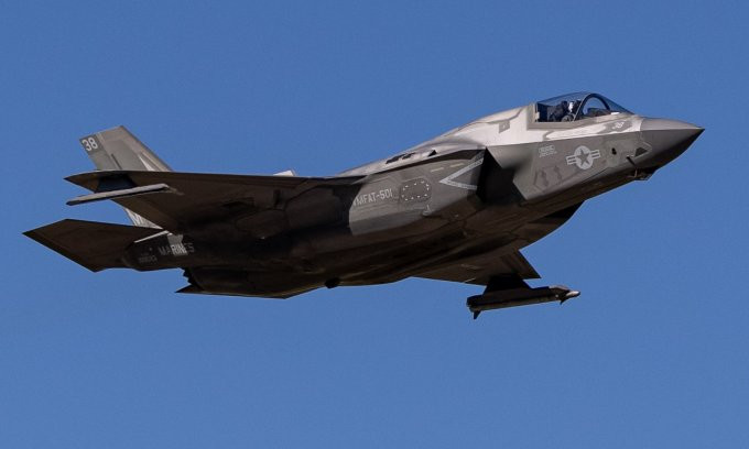 Tiêm kích F-35 Mỹ rơi, xác máy bay thất lạc
