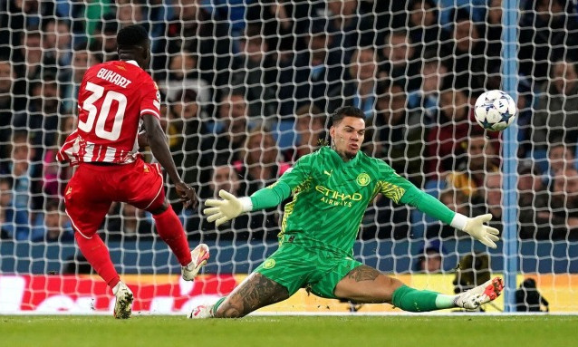 Man City thắng ngược trận ra quân Champions League