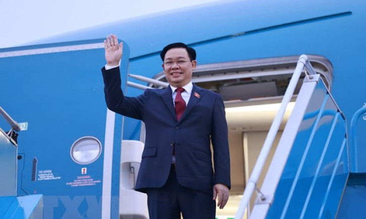 Chủ tịch Quốc hội lên đường thăm chính thức Bangladesh và Bulgaria