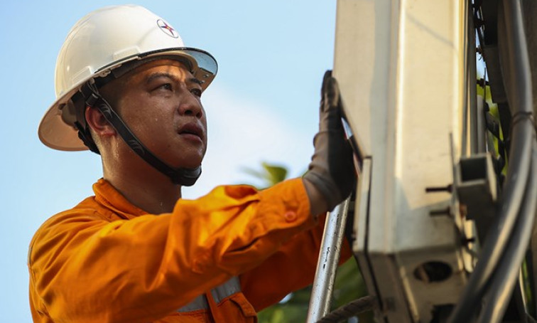 Điều gì khiến EVN lỗ gần 29.000 tỉ đồng trong 8 tháng năm 2023?
