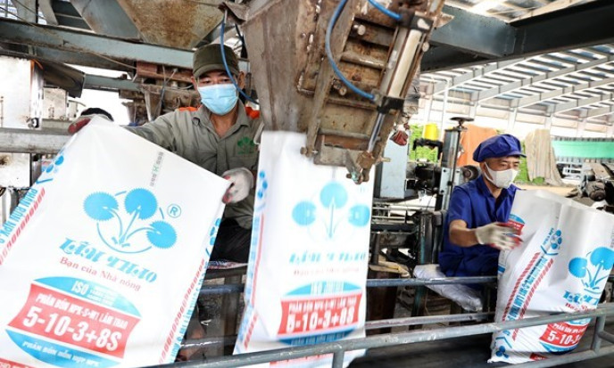 Fertiliser imports reach two-year high in August