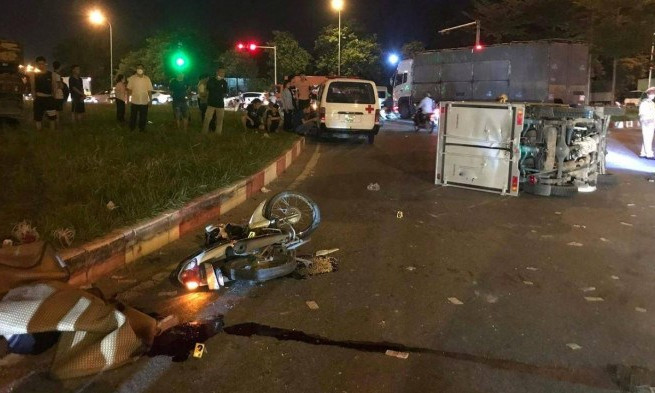 Hà Nội: Tìm nhân chứng 2 vụ tai nạn giao thông khiến 2 người tử vong