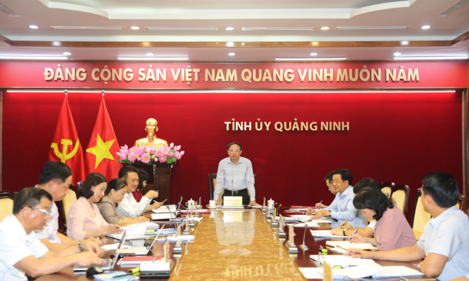 Tăng cường công tác xây dựng chỉnh đốn Đảng và hệ thống chính trị, nhất là công tác cán bộ