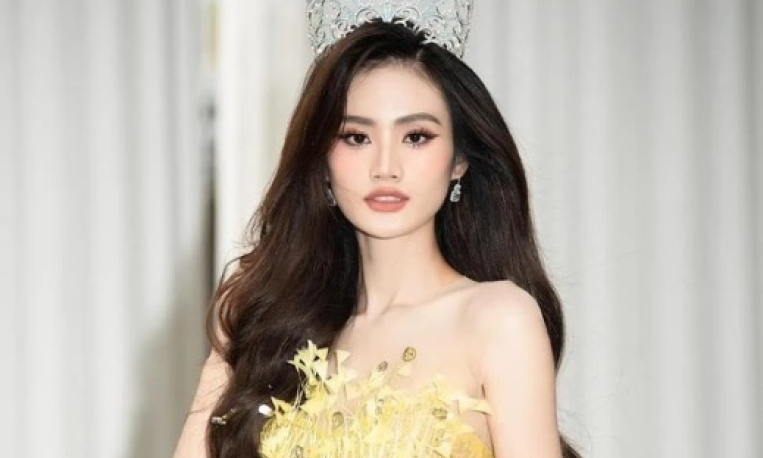 Hoa hậu Ý Nhi đang ở đâu, làm gì?