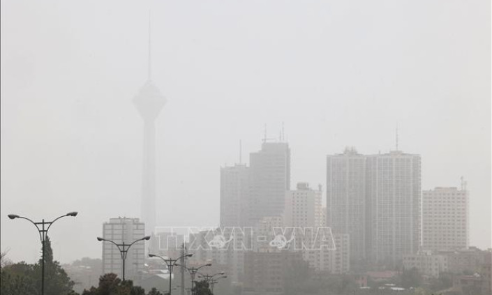 Bão cát ở Iran, trên 1.300 người nhập viện