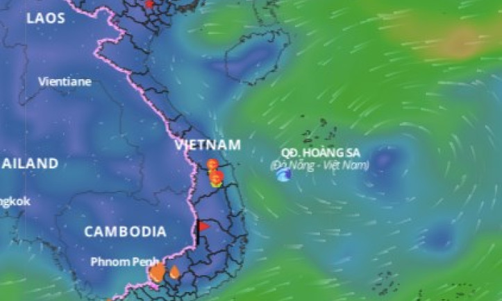 Xuất hiện vùng áp thấp gây thời tiết nguy hiểm trên Biển Đông