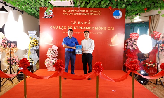 Chàng trai 9X với đam mê khởi nghiệp