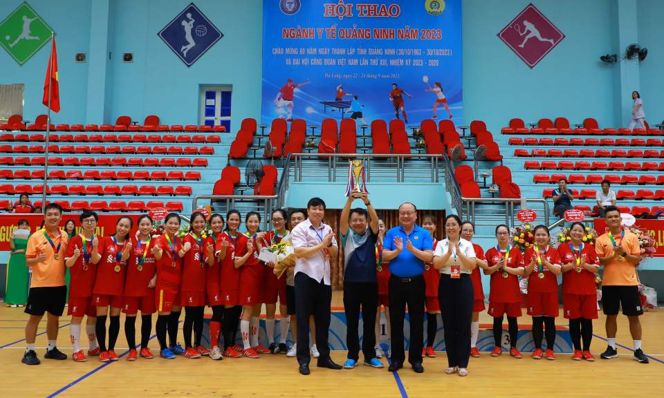 Bệnh viện Bãi Cháy đoạt Nhất toàn đoàn Hội thao ngành Y tế Quảng Ninh năm 2023