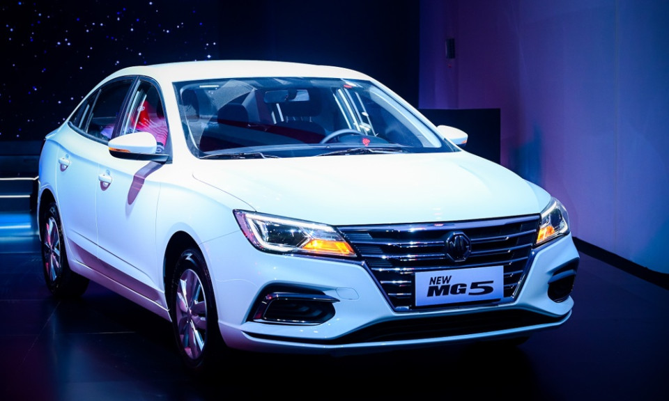 Sedan hạng C mới về Việt Nam giá từ 399 triệu đồng, rẻ hơn cả Hyundai i10