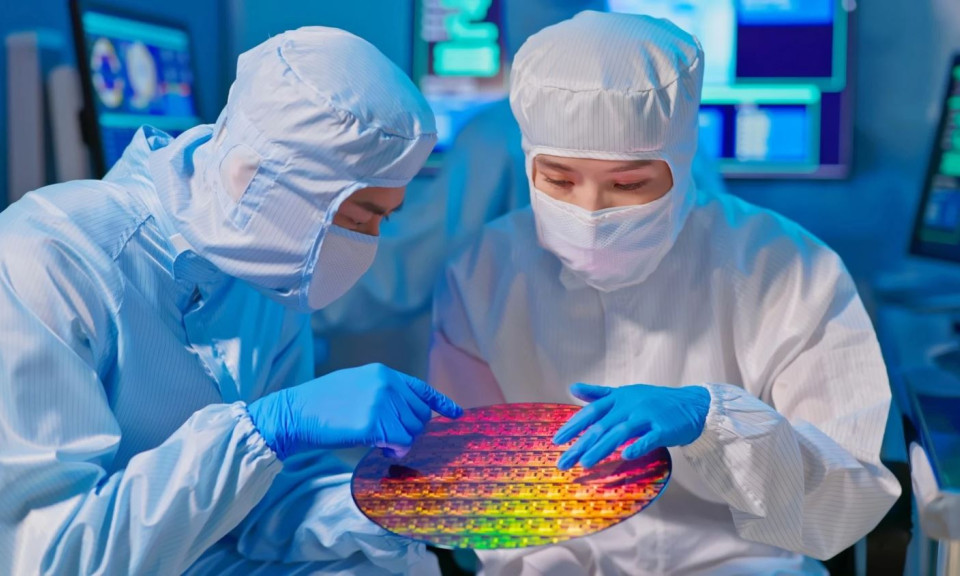 Trung Quốc sắp xây dựng nhà máy chip khổng lồ vận hành bằng máy gia tốc hạt