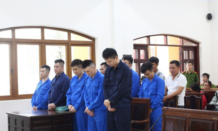 Tin việc nhẹ lương cao, hàng trăm người bị lừa bán ra nước ngoài