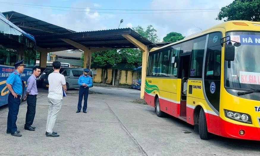 Hải Dương: Vi phạm hoạt động kinh doanh, 41 xe ô tô bị xử phạt hơn 524 triệu đồng