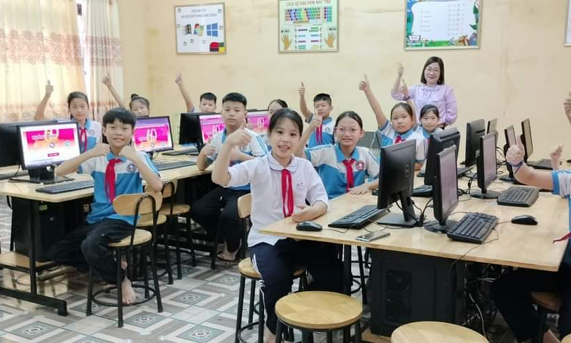 Sôi nổi Cuộc thi trắc nghiệm tìm hiểu 60 năm tỉnh Quảng Ninh