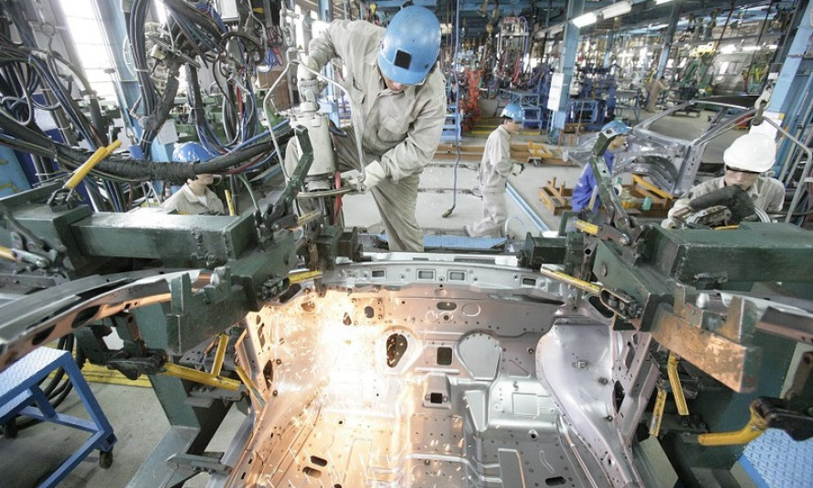 Economy pressurised for further growth
