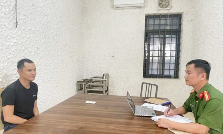 Đối tượng có 3 tiền án trộm cắp lại bị bắt vì trộm điện thoại