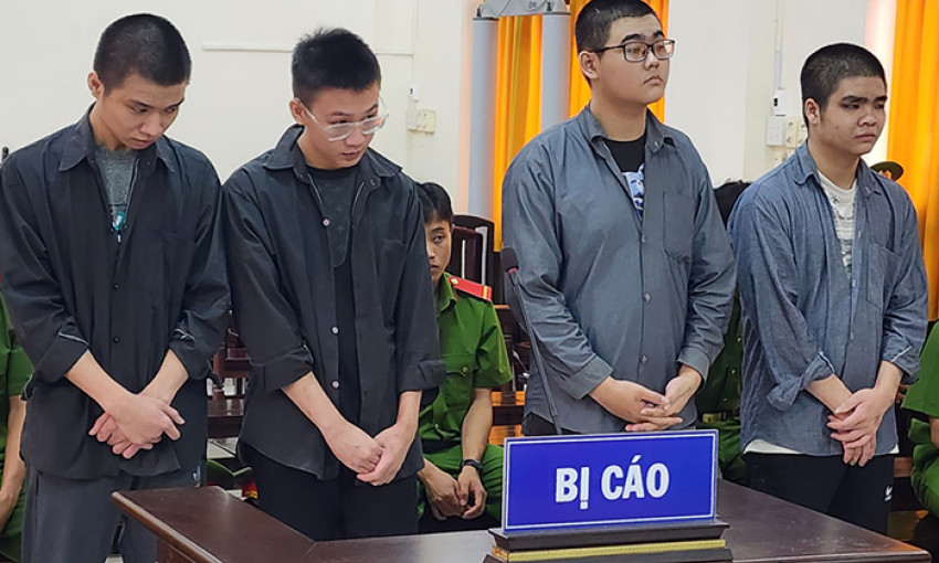 Mua súng phòng thân, 4 thanh niên ở Phú Quốc lãnh án tù