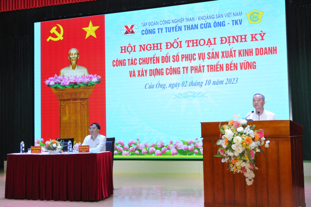 Đồng chí Đặng Văn Khôi phát biểu tại Hội nghị.