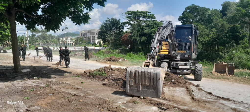 Phường Nam khê huy động nhân dân chỉnh trang đô thị.