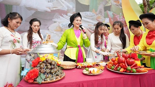 Culinary delights add to allure of Vietnamese tourism hinh anh 2
