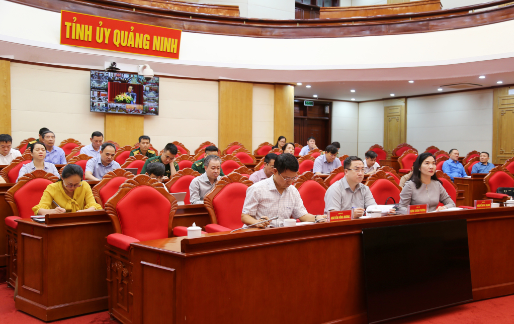 Các đại biểu dự hội nghị tại điểm cầu tỉnh Quảng Ninh.