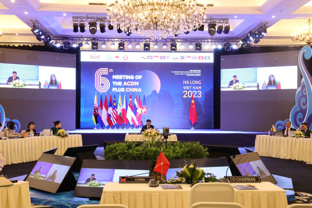 Ủy ban ASEAN về quản lý thiên tai (ACDM) làm việc với đối tác Trung Quốc qua hình thức trực tuyến.